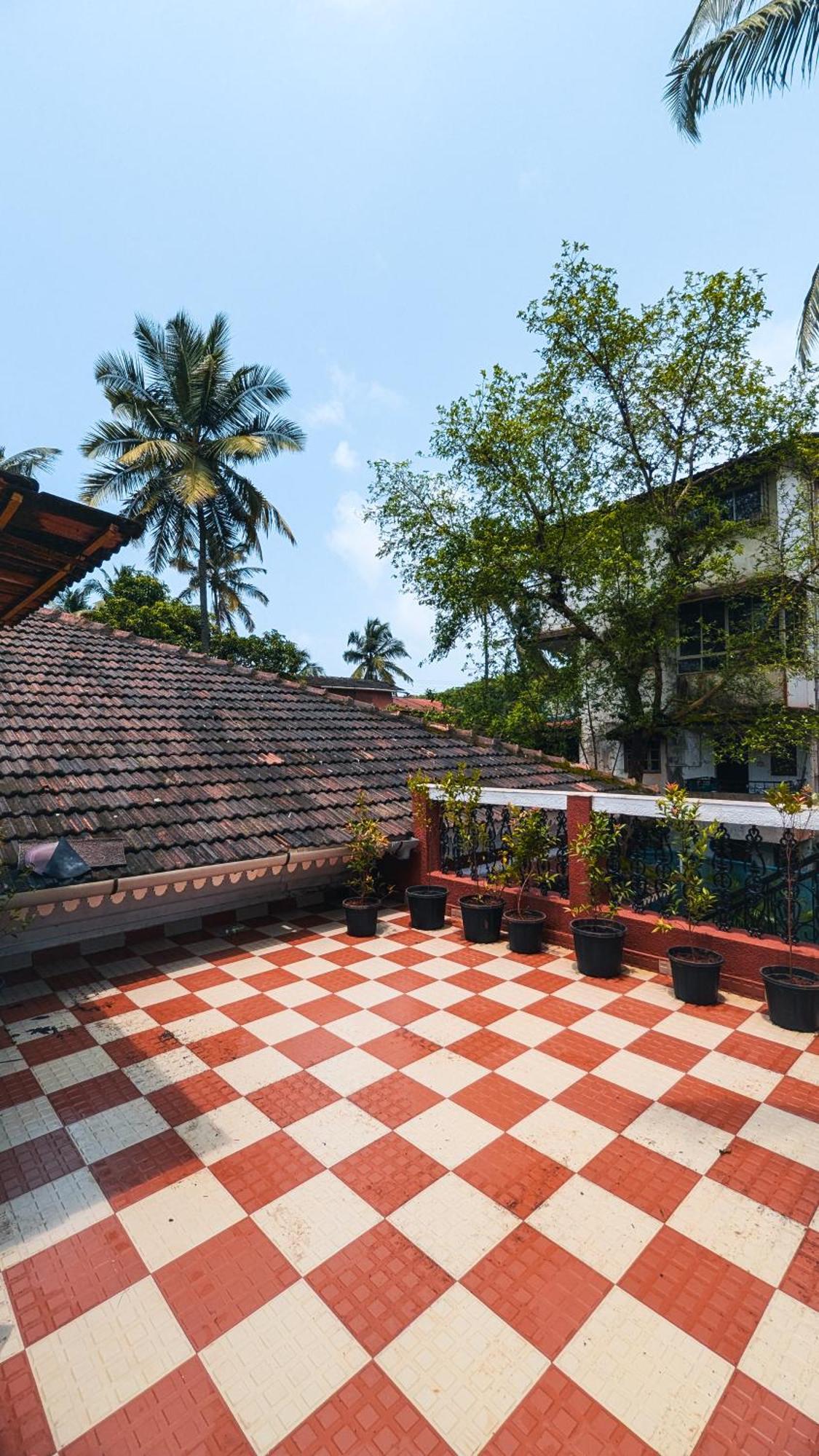 The First House By V3Homestay 4Bhk Private Pool Calangute Esterno foto