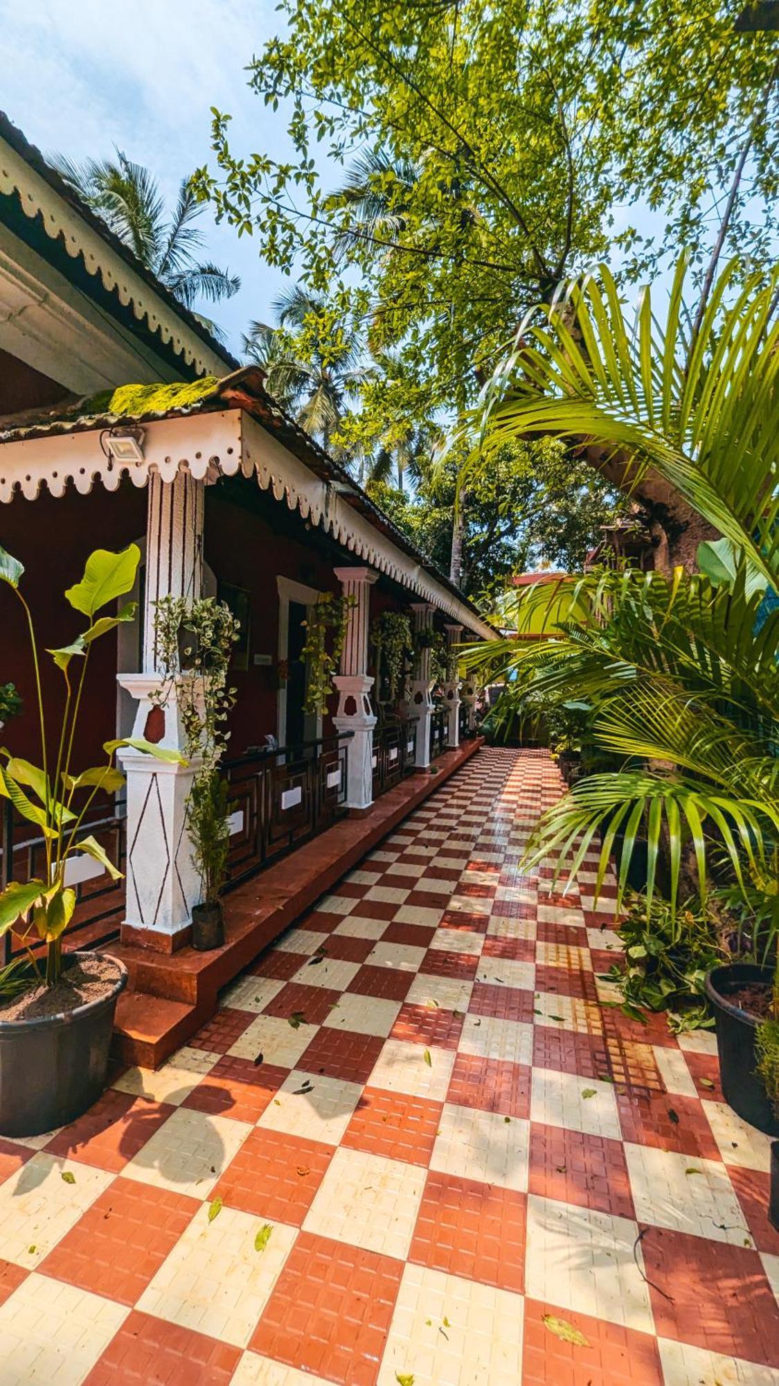 The First House By V3Homestay 4Bhk Private Pool Calangute Esterno foto