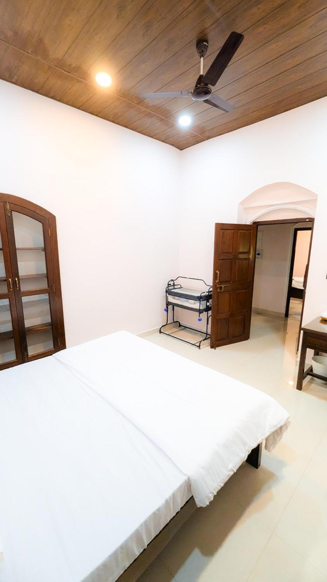The First House By V3Homestay 4Bhk Private Pool Calangute Esterno foto