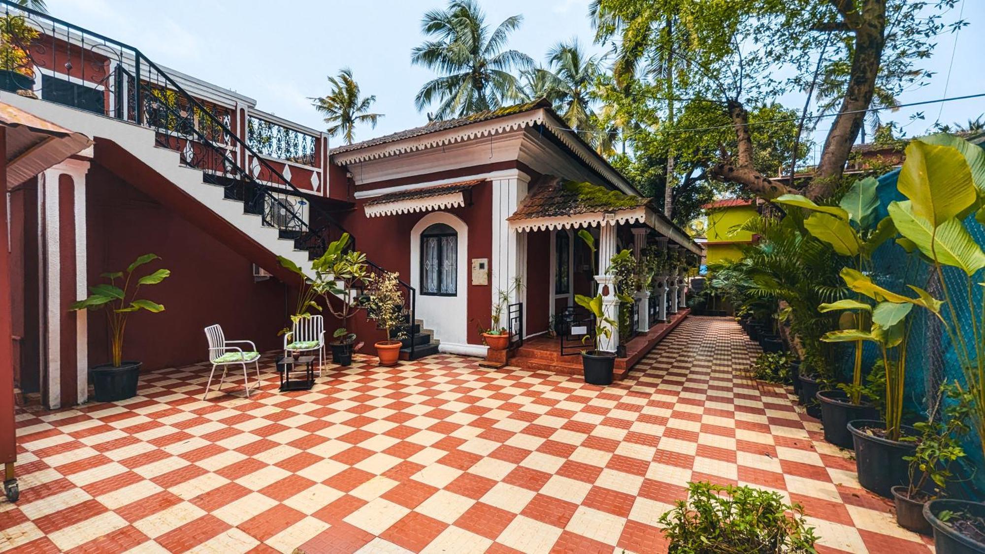 The First House By V3Homestay 4Bhk Private Pool Calangute Esterno foto
