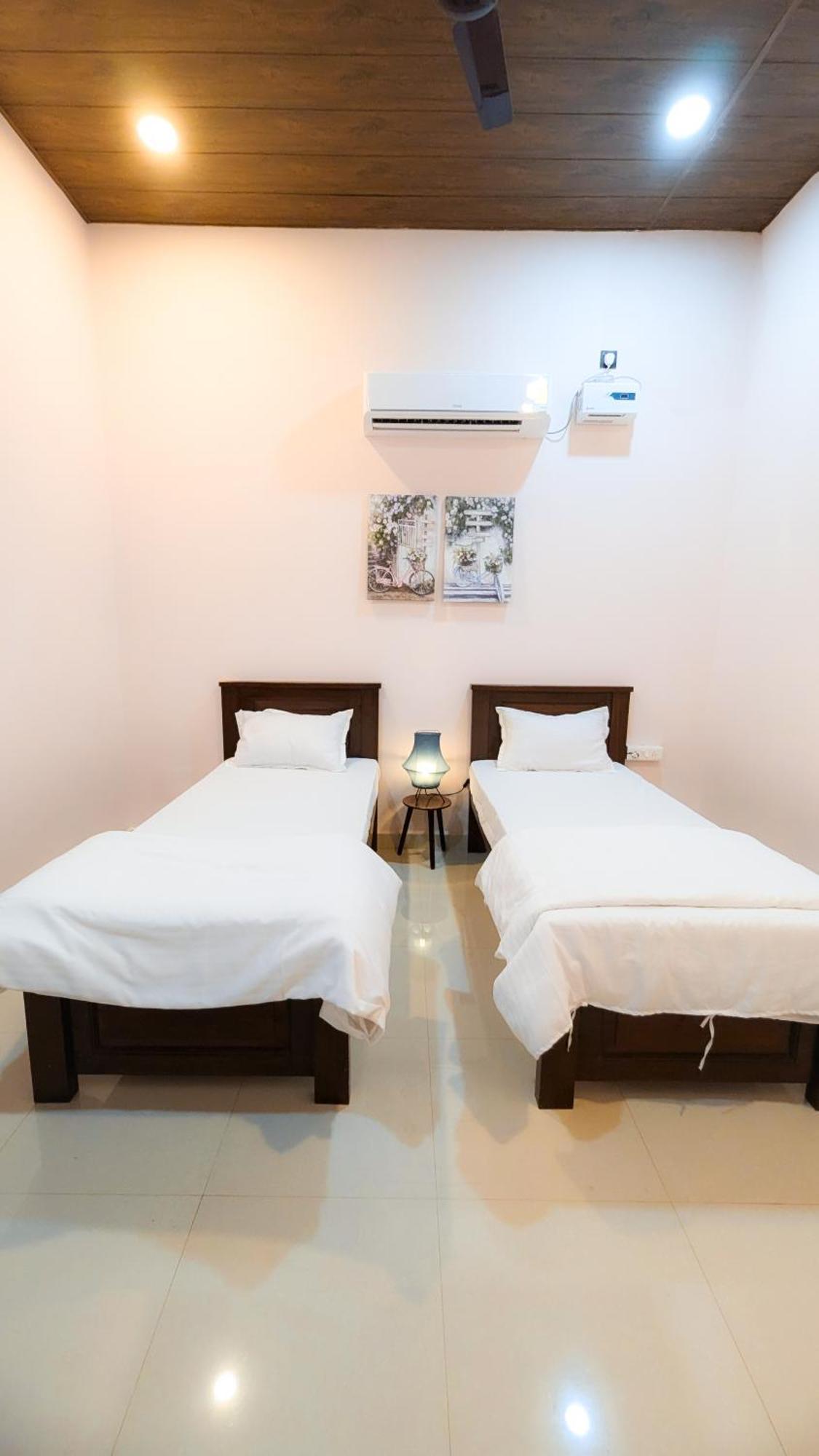 The First House By V3Homestay 4Bhk Private Pool Calangute Esterno foto