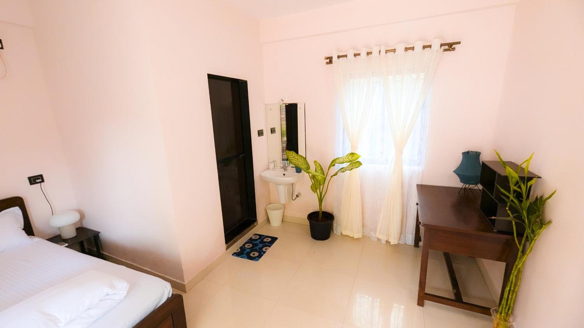 The First House By V3Homestay 4Bhk Private Pool Calangute Esterno foto